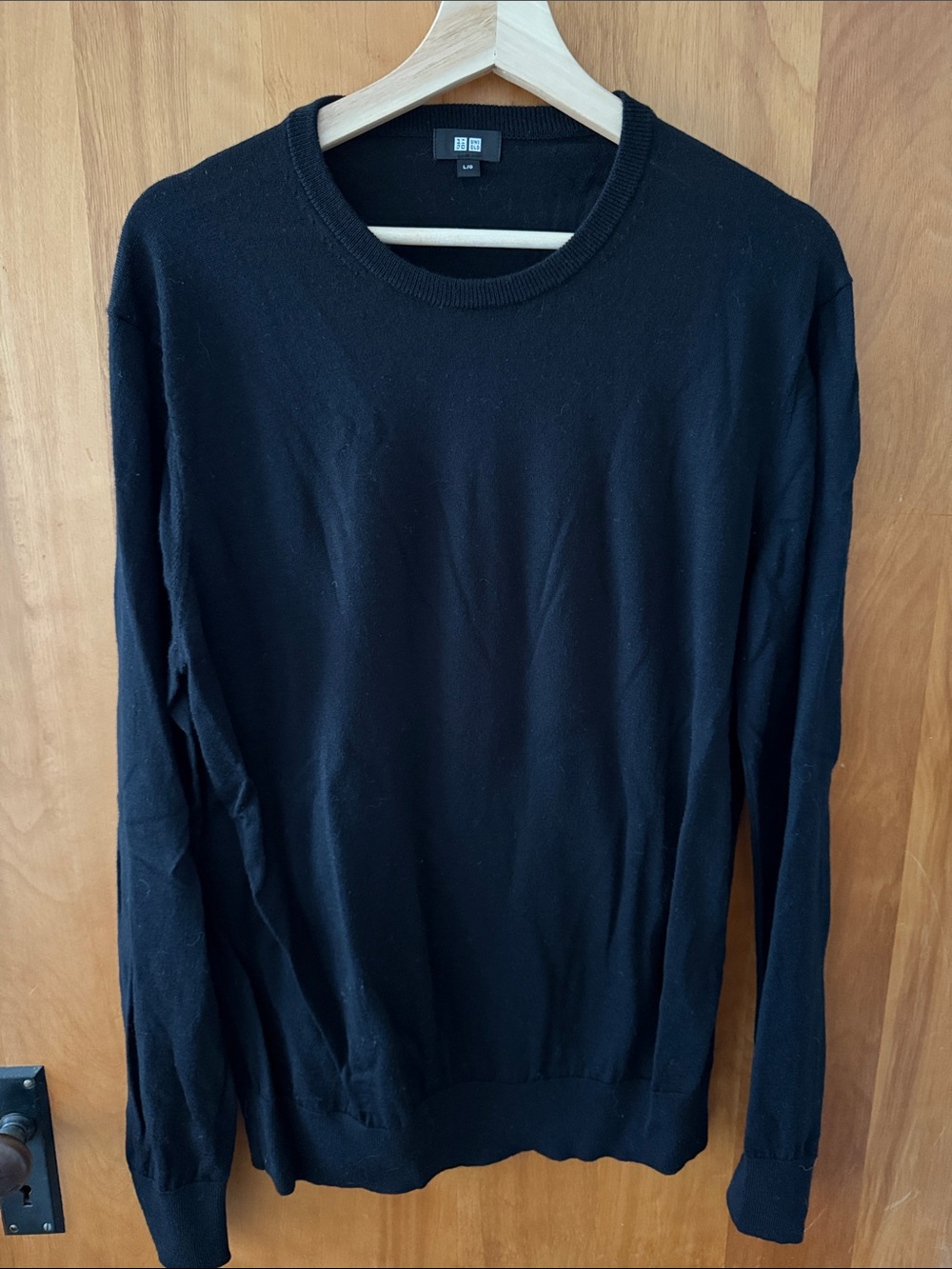 Uniqlo Men's Black Crewneck Merino Sweater